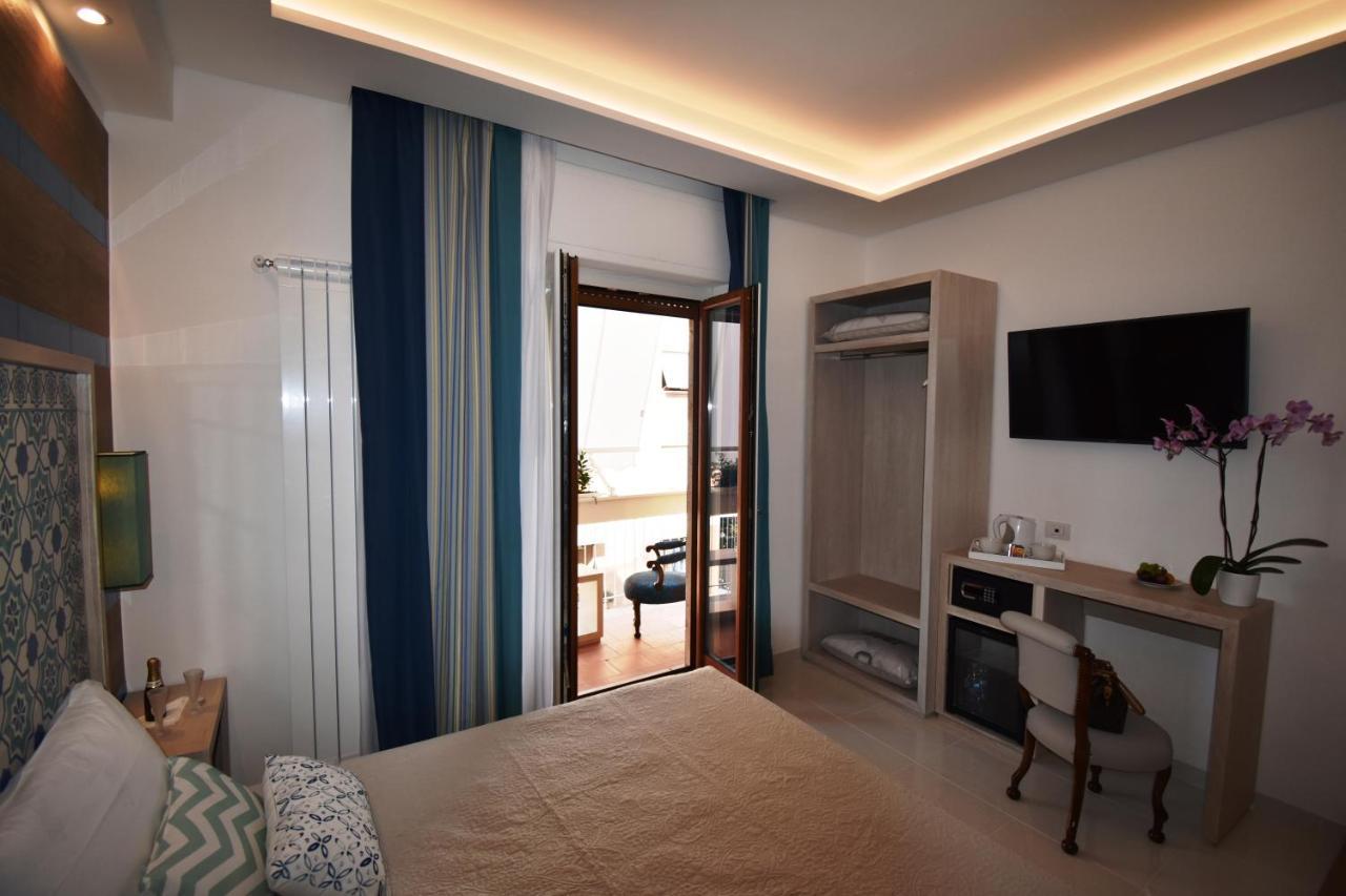 Melody Sorrento Suites מראה חיצוני תמונה