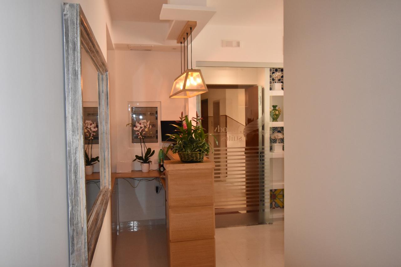 Melody Sorrento Suites מראה חיצוני תמונה