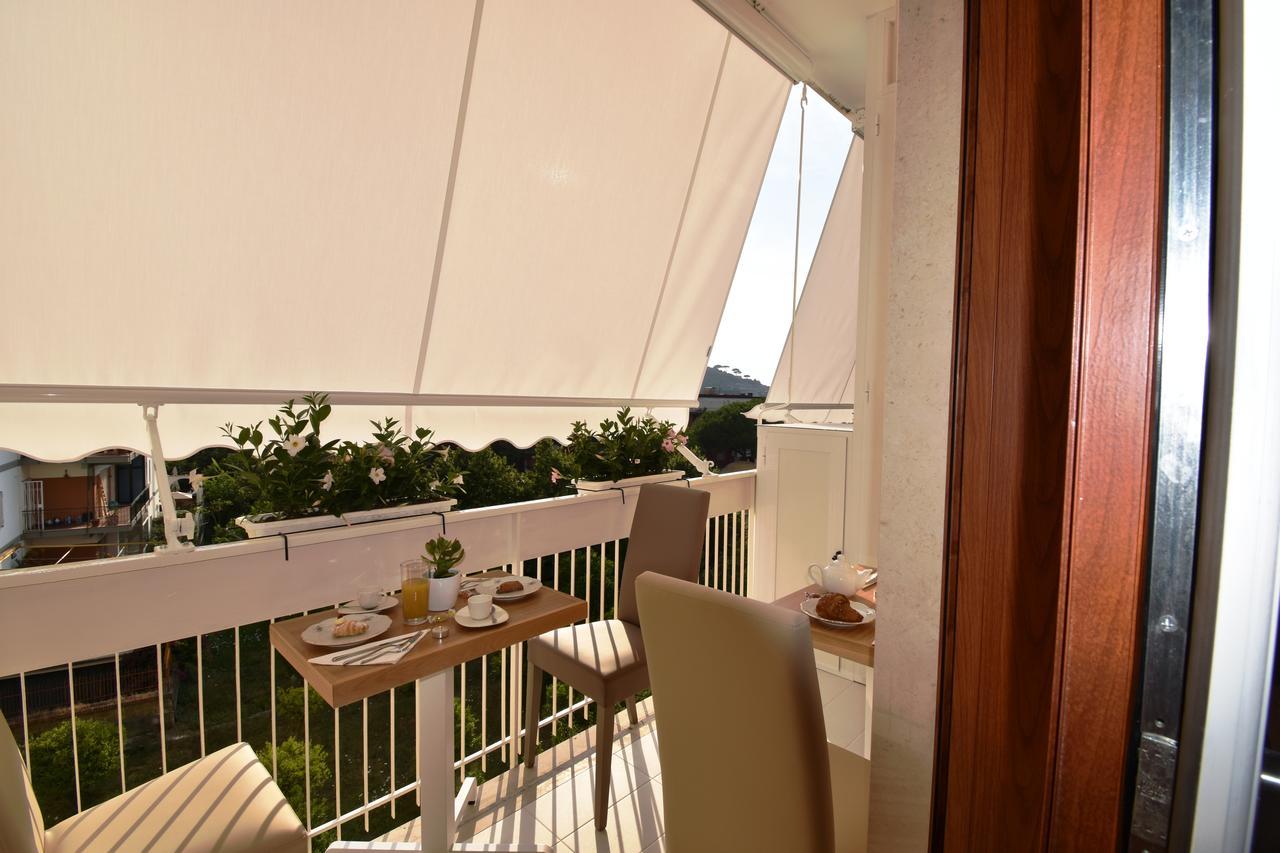 Melody Sorrento Suites מראה חיצוני תמונה