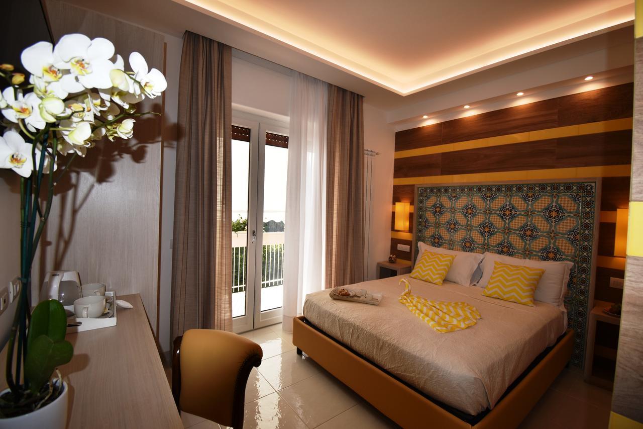 Melody Sorrento Suites מראה חיצוני תמונה